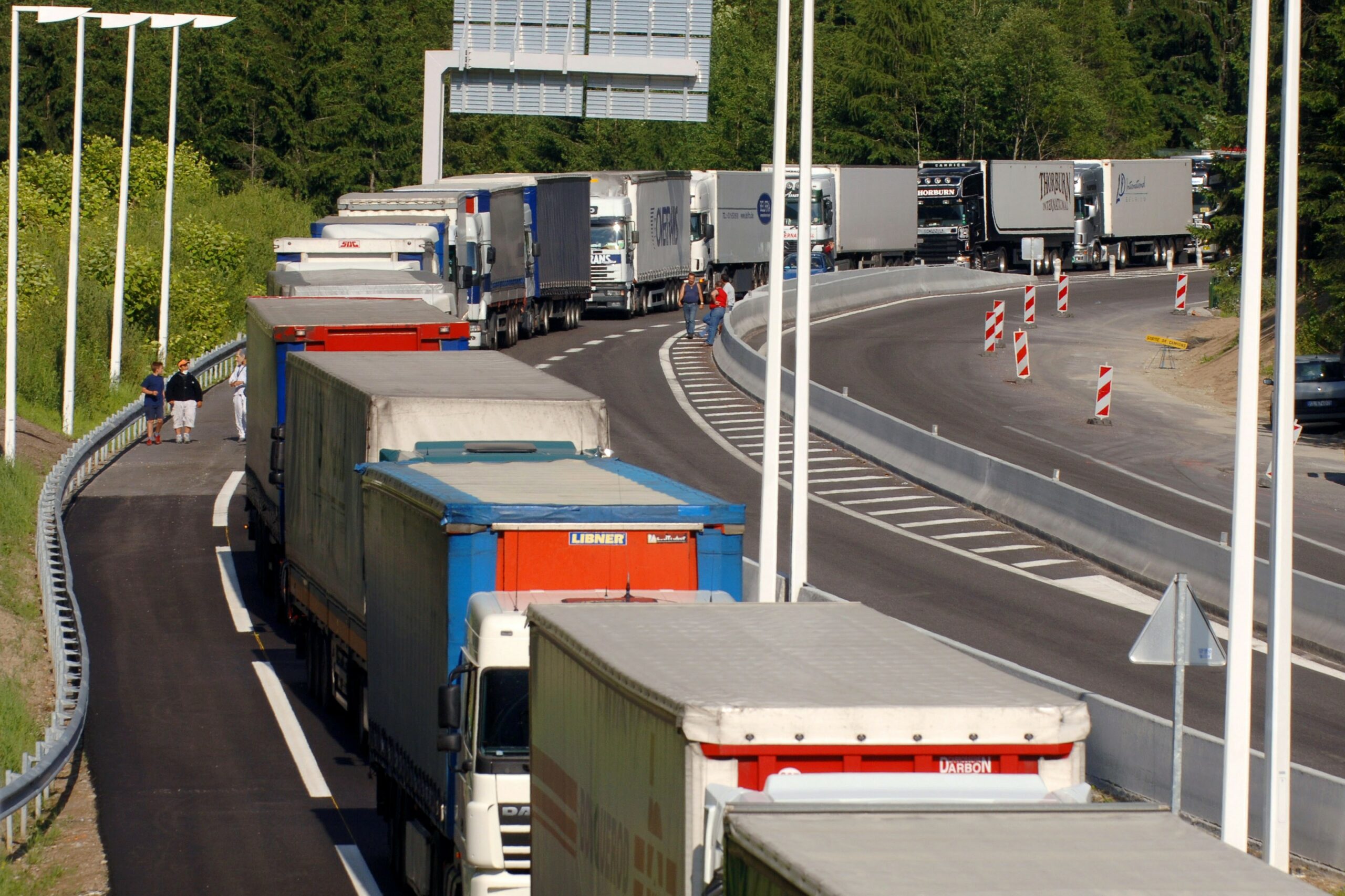 Routiers : la CFDT suspend ses actions « le temps de la négociation »