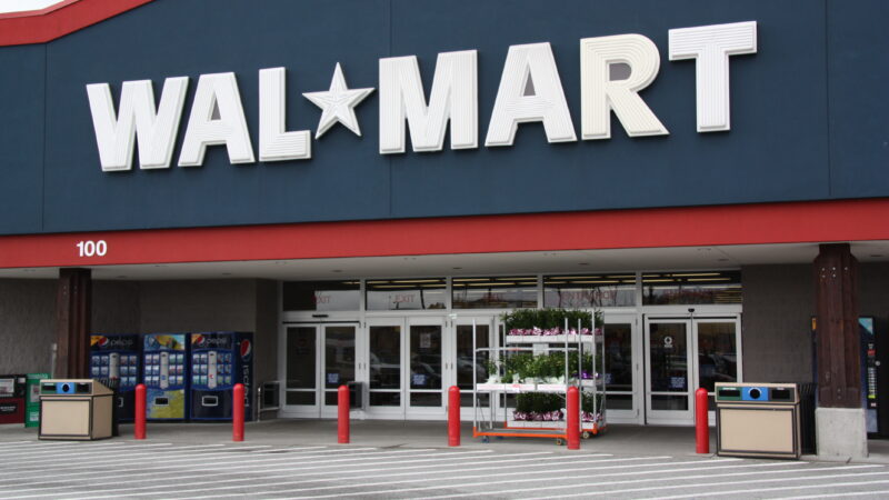 Le salaire minimum revalorisé de 40 % chez Wal-Mart