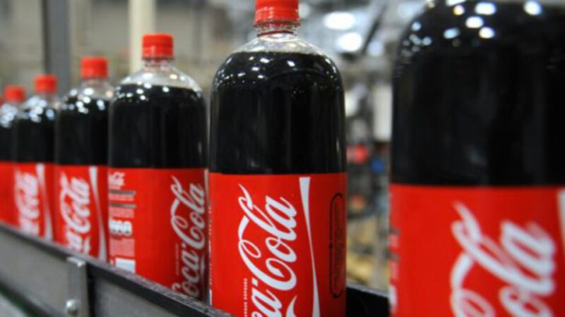 Taxe sur les sodas : comment Coca-Cola contourne habillement la loi