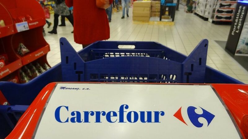 Carrefour veut supprimer plus de 1 200 postes supermarchés