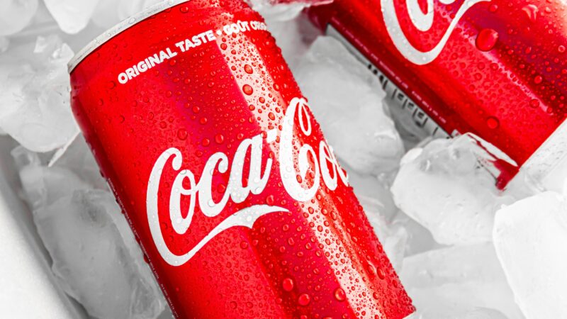 Coca-Cola fâche les consommateurs avec une pub créée par IA